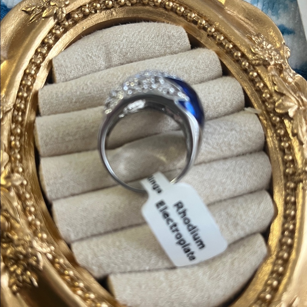 Elegant Blue and Silver Ring, NWT - Picture 3 of 3